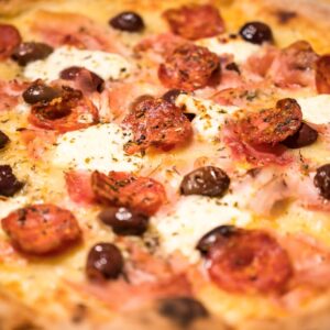 salsiccia olive e mozzarella di bufala pizzeria trofarello