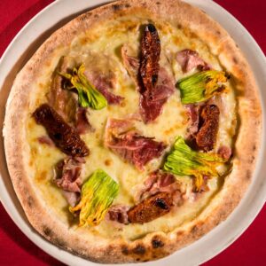 pizza fiori di zucca e speck a trofarello