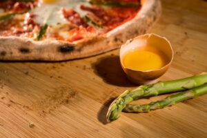asparagi e uovo pizza e arte trofarello